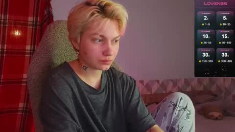 esajukyy online show from February 5, 3:53 pm