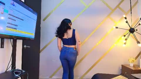 esme_miller online show from July 2, 1:50 pm