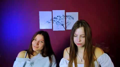 esme_moore_ online show from October 21, 9:02 am