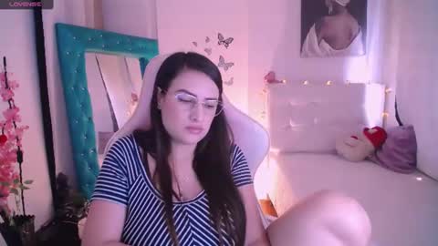 Esmeralda online show from February 16, 7:49 pm