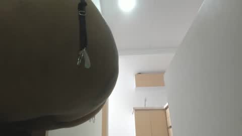 Snapshot of esmeralda_strong chatting on December 2, 7:58 pm esmeralda online show from December 2, 7:58 pm
