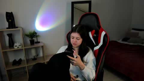 esteria online show from January 17, 6:15 am