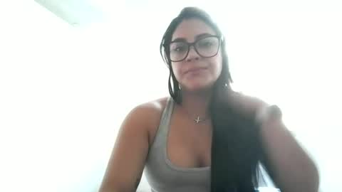 estefafans online show from June 19, 6:00 pm