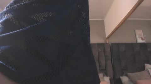 estefania__gomez online show from March 11, 9:37 pm