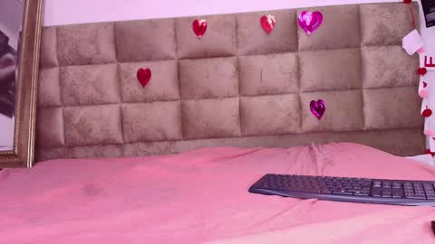 Estrella online show from February 17, 12:05 pm