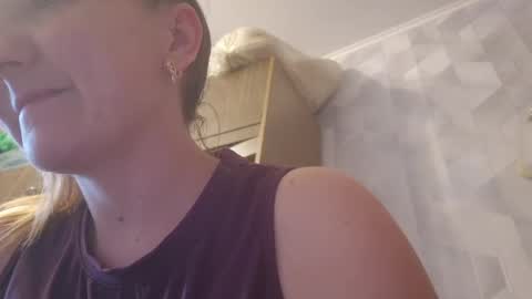 estrellawalters online show from May 1, 2:42 pm