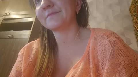 estrellawalters online show from May 16, 11:09 am