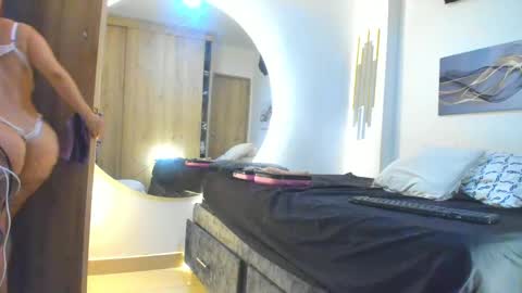 AmberDisny online show from February 2, 5:42 am