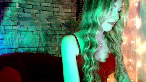 Liana online show from January 8, 2:35 pm