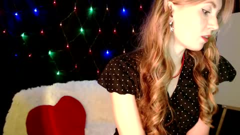Liana online show from December 18, 11:02 am