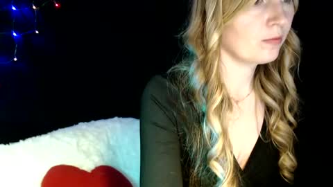 Liana online show from December 7, 6:43 am