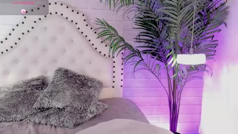 Snapshot of eureekaa chatting on January 30, 9:58 pm Eurekaa online show from January 30, 9:58 pm