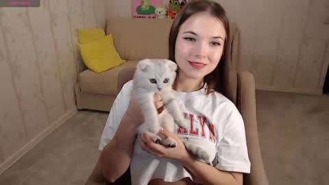 Snapshot of eva_davie chatting on February 25, 3:31 pm Eva online show from February 25, 3:31 pm
