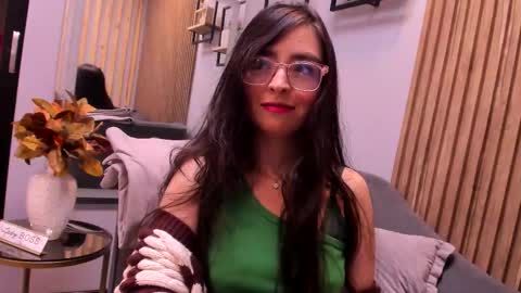 Angelinne online show from November 28, 3:31 am