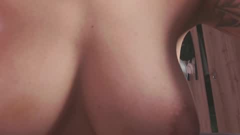 Eva cute online show from April 9, 1:05 pm