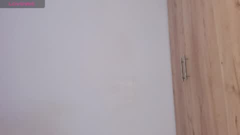 eva_naughty69 online show from April 13, 11:16 pm