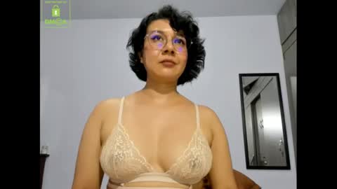 Snapshot of eva_rain01 chatting on December 20, 5:18 pm Eva online show from December 20, 5:18 pm