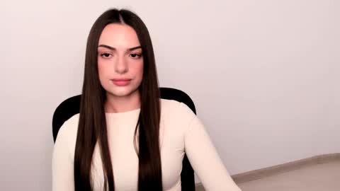 Snapshot of eva_rossee_ chatting on February 11, 5:29 pm Eva online show from February 11, 5:29 pm