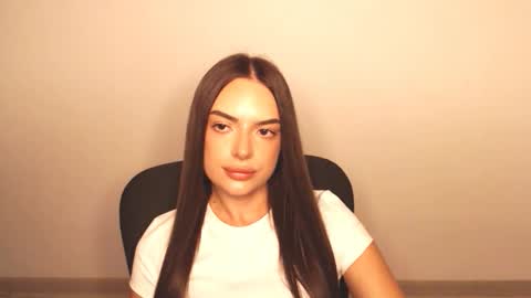Snapshot of eva_rossee_ chatting on September 15, 6:26 pm Eva online show from September 15, 6:26 pm