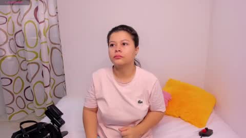 Snapshot of eva_sweet2 chatting on December 31, 2:14 pm Estefania online show from December 31, 2:14 pm