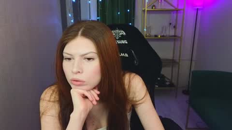 Hi Im Eva new here online show from January 15, 3:50 pm