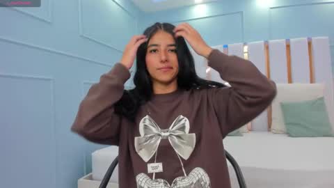 Snapshot of evaa_rose_ chatting on February 22, 11:46 am Eva online show from February 22, 11:46 am
