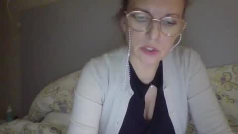 Snapshot of evaglad chatting on September 29, 8:03 pm evaglad online show from September 29, 8:03 pm