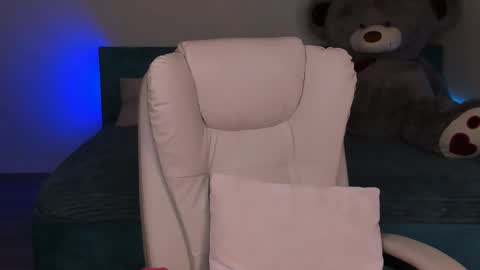 Snapshot of evaharve chatting on December 12, 8:53 pm Eva online show from December 12, 8:53 pm