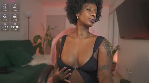 evajacksss_ online show from March 8, 9:18 pm