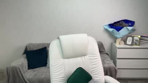 Eva online show from November 22, 8:22 pm