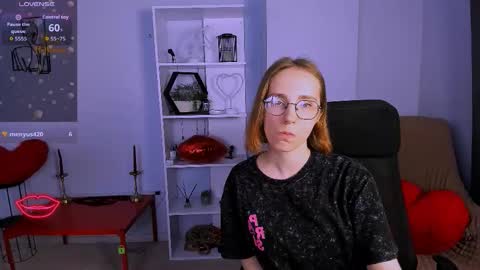 evalora online show from November 24, 2:35 am