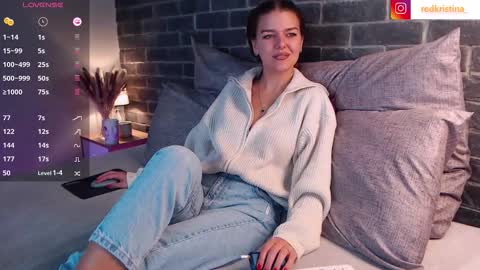 Snapshot of evamerlo chatting on October 10, 9:36 am Kristina online show from October 10, 9:36 am