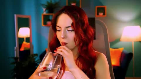 Eva  online show from February 26, 8:35 am