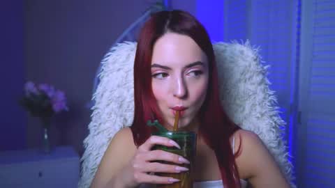 Eva  online show from October 29, 1:15 pm