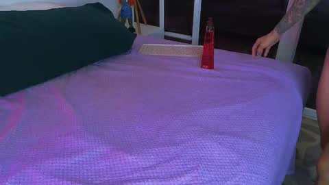 Evangelyne online show from October 25, 4:25 pm