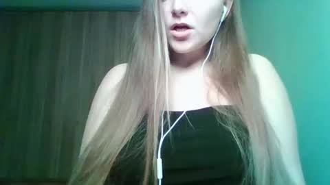 evasapples2026 online show from February 27, 6:52 pm