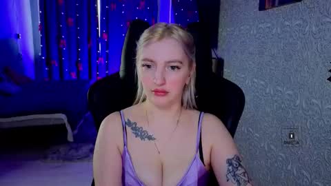 evavibe online show from March 9, 7:00 am