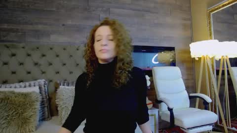 Snapshot of evehamilton chatting on February 26, 7:51 pm EveHamilton online show from February 26, 7:51 pm