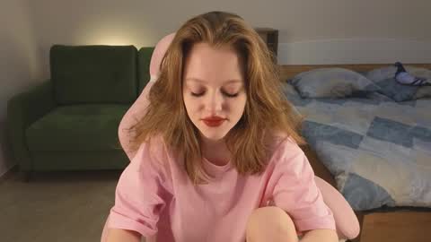 Eveleen online show from February 8, 9:57 pm