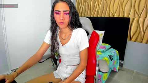 Evelin online show from November 15, 3:51 am