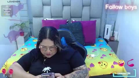 evelin zaens online show from February 25, 4:33 am