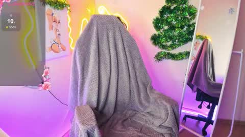 Evelina online show from January 15, 2:17 am