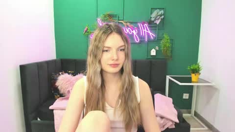 Eveline online show from June 3, 8:48 am