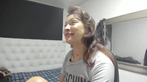 Snapshot of evelynesex chatting on October 29, 3:44 am Evelyne online show from October 29, 3:44 am