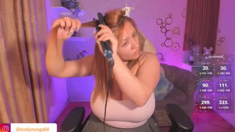 Bigboobs Evelyn Vega online show from November 20, 4:02 am