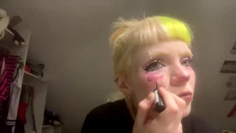 Sky online show from December 19, 6:00 pm