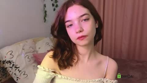 evi_brook online show from October 12, 1:35 pm