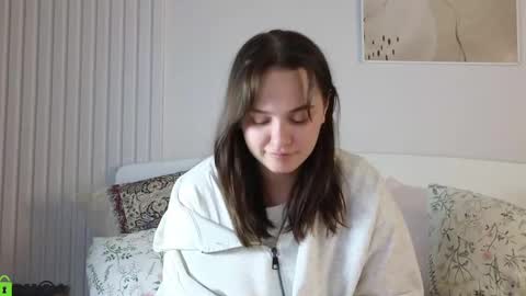 Snapshot of evi_woow chatting on December 3, 8:39 pm evi_woow online show from December 3, 8:39 pm