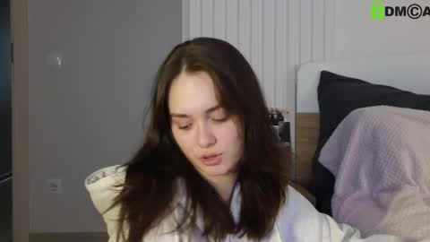 Snapshot of evi_woow chatting on February 10, 9:36 pm evi_woow online show from February 10, 9:36 pm