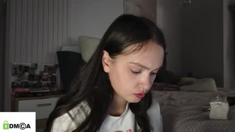 evi_woow online show from February 5, 10:02 pm